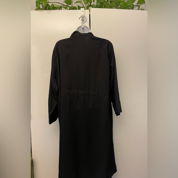 Black 3/4 sleeve lightweight tencel zip front trench size 4 - Picture 2 of 9